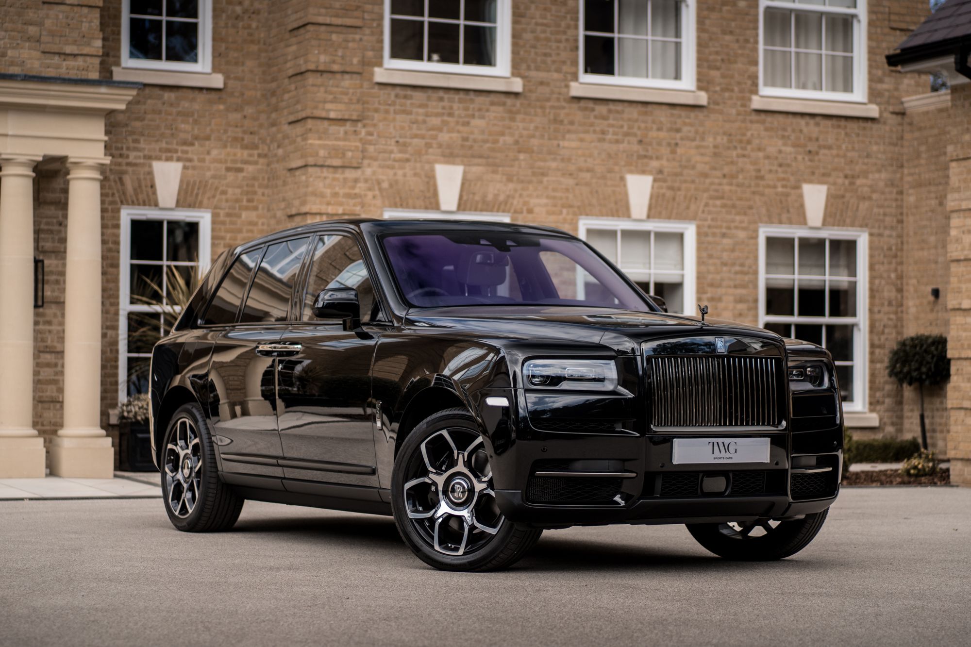 Rolls-Royce Cullinan gets the Black Badge